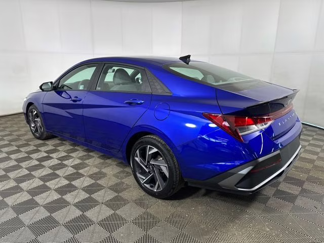 2025 Intense Blue Hyundai Elantra SEL Sport FWD Sedan
