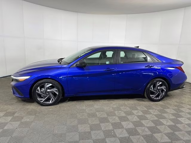 2025 Intense Blue Hyundai Elantra SEL Sport FWD Sedan