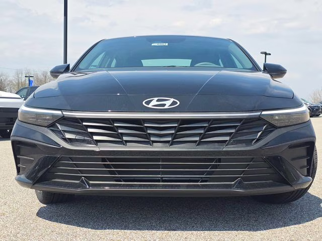 2026 Abyss Black Hyundai Elantra SEL Sport FWD Sedan