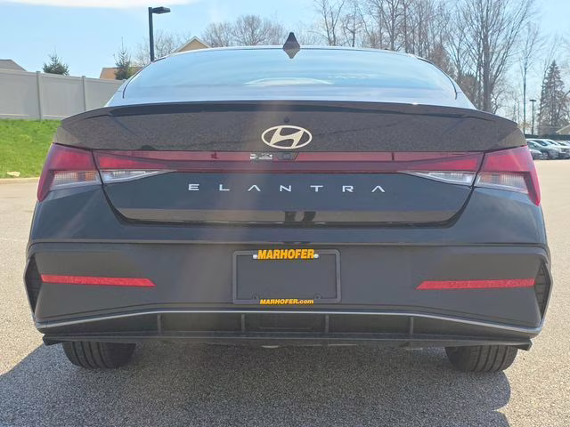 2026 Abyss Black Hyundai Elantra SEL Sport FWD Sedan