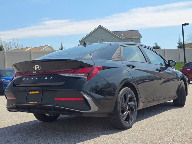 2026 Abyss Black Hyundai Elantra SEL Sport FWD Sedan
