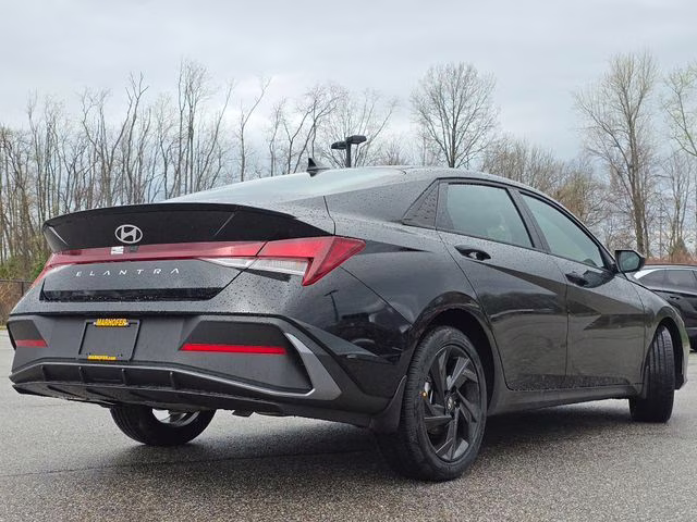 2026 Abyss Black Hyundai Elantra SEL Sport FWD Sedan