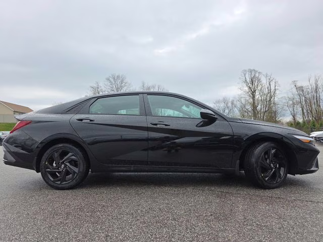 2026 Abyss Black Hyundai Elantra SEL Sport FWD Sedan