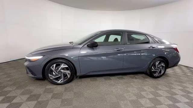 2025 Ecotronic Gray Hyundai Elantra SEL Sport FWD Sedan