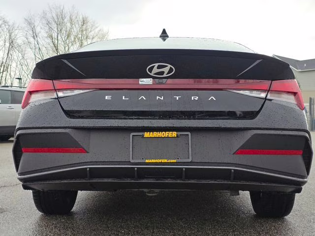 2026 Abyss Black Hyundai Elantra SEL Sport FWD Sedan