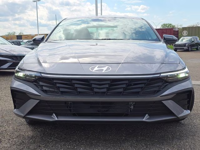 2026 Fluid Metal Hyundai Elantra Hybrid SEL Sport FWD Sedan