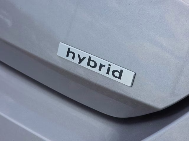 2026 Fluid Metal Hyundai Elantra Hybrid SEL Sport FWD Sedan