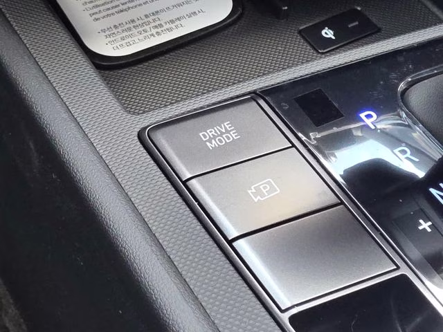 2026 Fluid Metal Hyundai Elantra Hybrid SEL Sport FWD Sedan