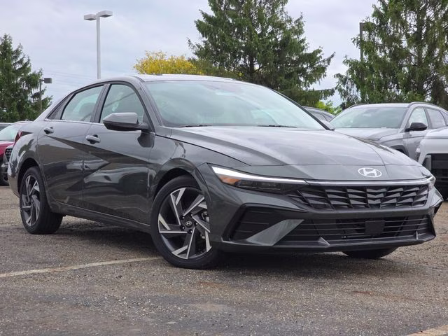 2026 Amazon Gray Hyundai Elantra Limited FWD Sedan