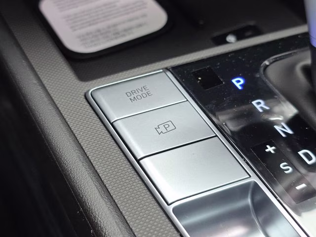 2026 Amazon Gray Hyundai Elantra Limited FWD Sedan