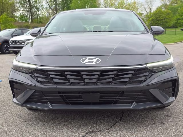 2026 Ecotronic Gray Hyundai Elantra Limited FWD Sedan