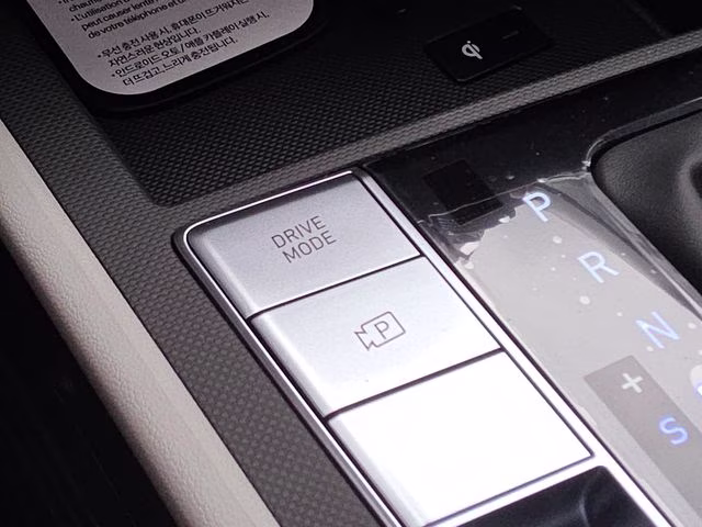 2026 Ecotronic Gray Hyundai Elantra Limited FWD Sedan