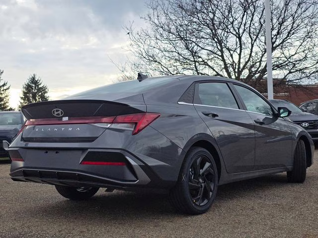 2026 Ecotronic Gray Hyundai Elantra SEL Sport FWD Sedan