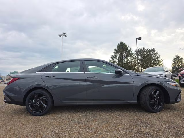 2026 Ecotronic Gray Hyundai Elantra SEL Sport FWD Sedan