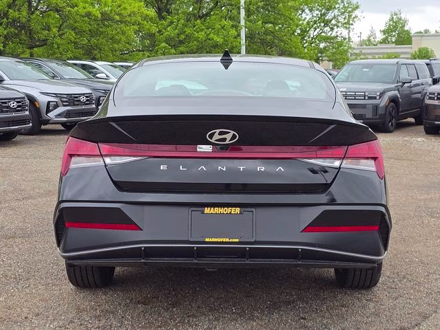 2026 Abyss Black Hyundai Elantra SEL Sport FWD Sedan