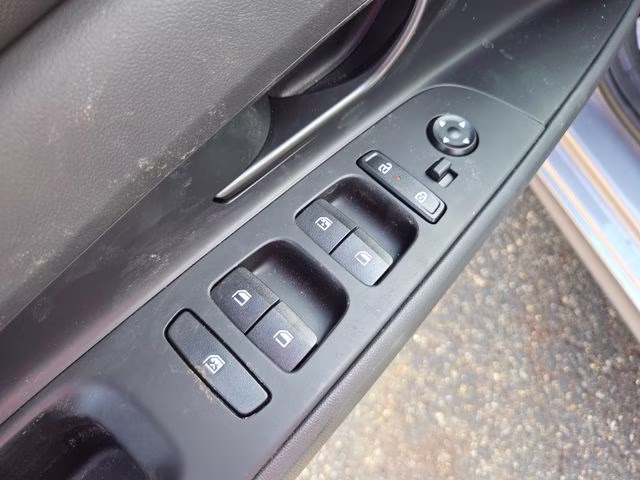 2026 Fluid Metal Hyundai Elantra SEL Sport FWD Sedan