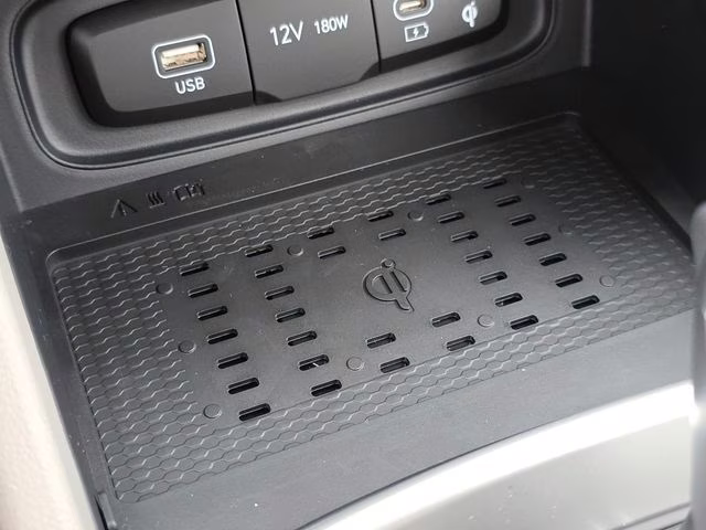 2026 Onyx Black Hyundai Venue SEL FWD SUV
