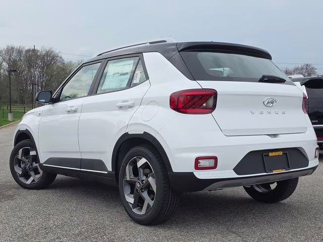 2026 Lunar White w/Black Roof Hyundai Venue SEL FWD SUV