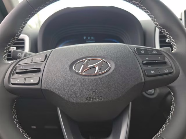 2026 Lunar White w/Black Roof Hyundai Venue SEL FWD SUV