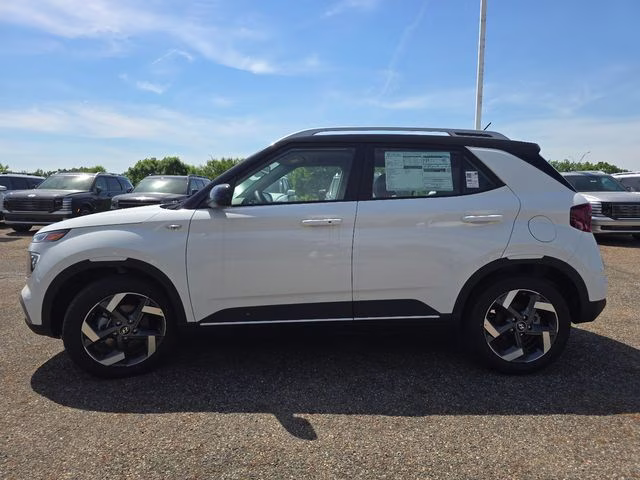 2026 Lunar White w/Black Roof Hyundai Venue SEL FWD SUV
