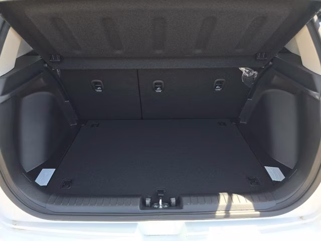 2026 Lunar White w/Black Roof Hyundai Venue SEL FWD SUV
