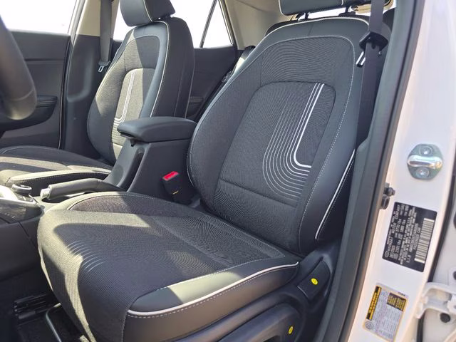 2026 Lunar White w/Black Roof Hyundai Venue SEL FWD SUV