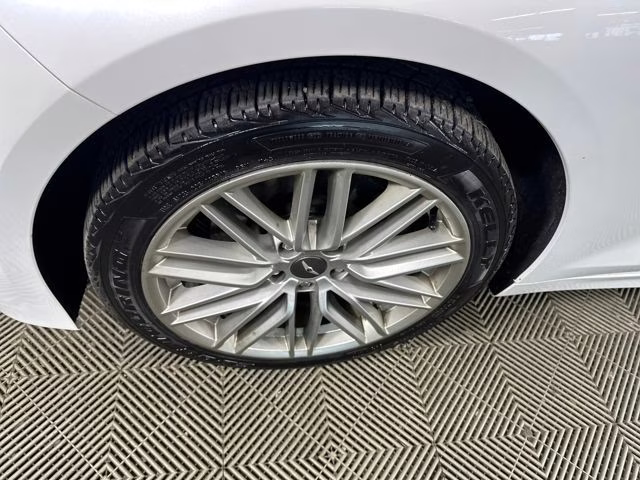 2020 Uyuni White Genesis G70 2.0T AWD Sedan