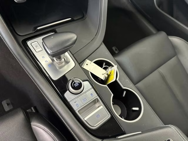 2020 Uyuni White Genesis G70 2.0T AWD Sedan