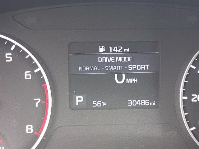 2022 Clear White/Black Roof Kia Seltos S AWD SUV