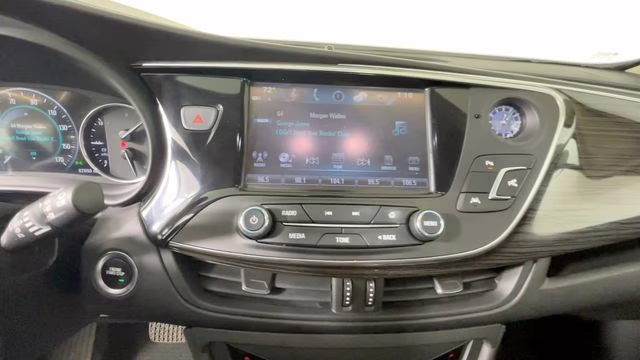 2017 Galaxy Silver Metallic Buick Envision Premium II AWD SUV