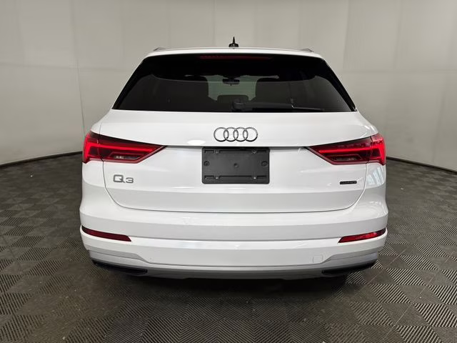 2020 Ibis White Audi Q3 Premium SUV