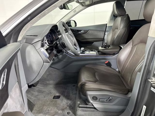 2019 Samurai Gray Metallic Audi Q8 3.0T Prestige SUV