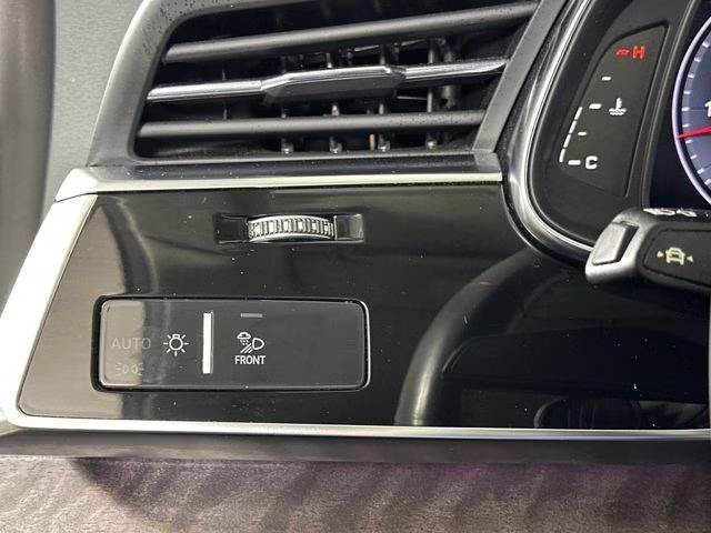2019 Samurai Gray Metallic Audi Q8 3.0T Prestige SUV