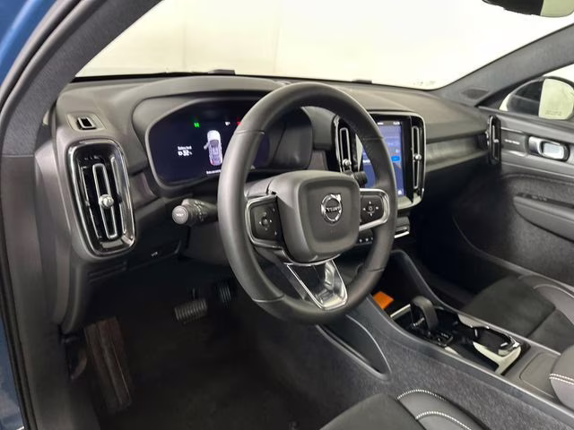 2023 Fjord Blue Metallic Volvo C40 Recharge Pure Electric Ultimate AWD SUV