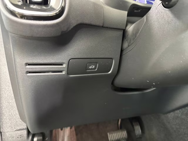 2023 Fjord Blue Metallic Volvo C40 Recharge Pure Electric Ultimate AWD SUV