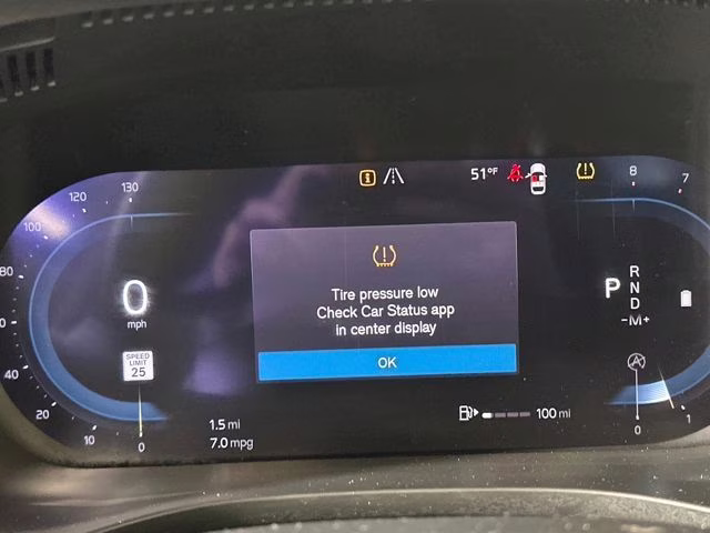 2023 Onyx Black Metallic Volvo XC60 B5 Core AWD SUV