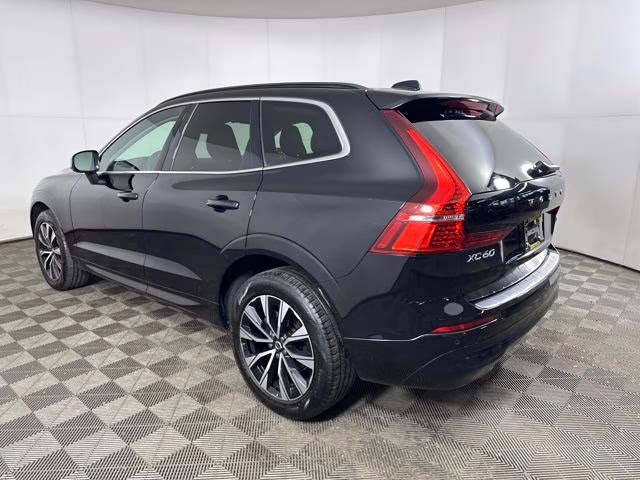 2023 Onyx Black Metallic Volvo XC60 B5 Core AWD SUV