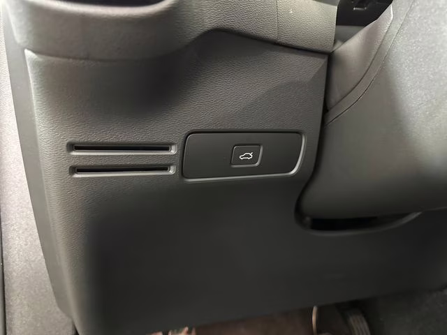 2023 Silver Volvo XC40 B5 Plus Bright Theme AWD SUV