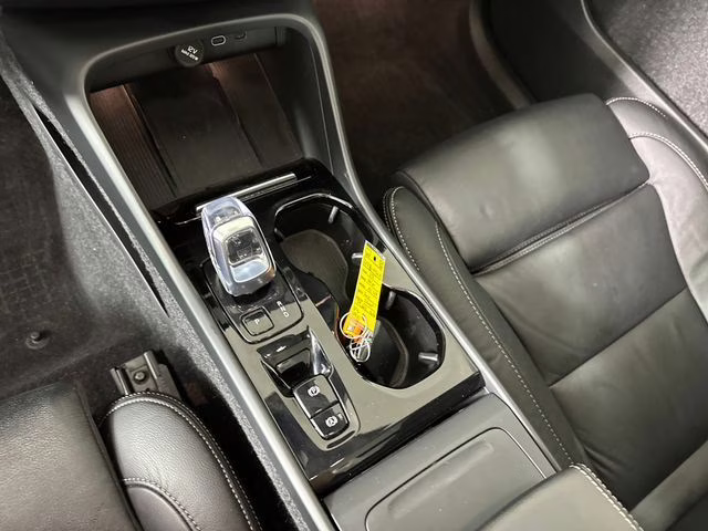 2023 Silver Volvo XC40 B5 Plus Bright Theme AWD SUV