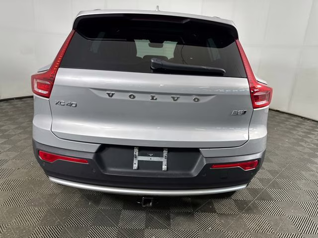 2023 Silver Volvo XC40 B5 Plus Bright Theme AWD SUV