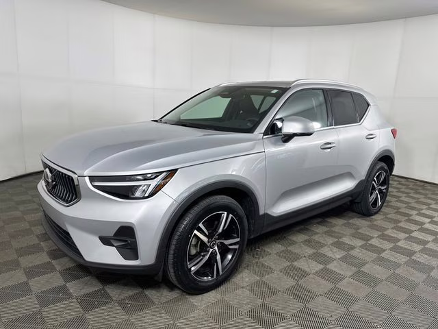 2023 Silver Volvo XC40 B5 Plus Bright Theme AWD SUV