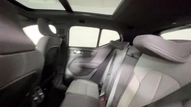 2025 Crystal White Pearl Volvo XC40 B5 Core AWD SUV