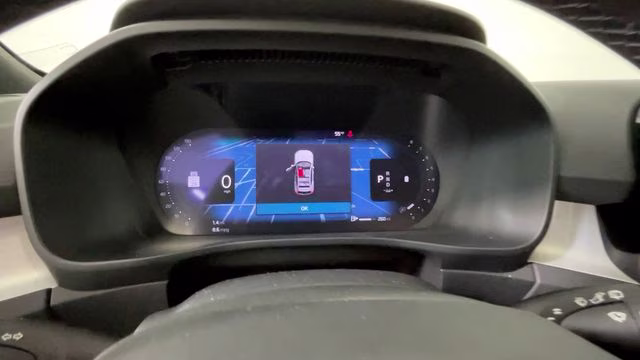 2025 Crystal White Pearl Volvo XC40 B5 Core AWD SUV