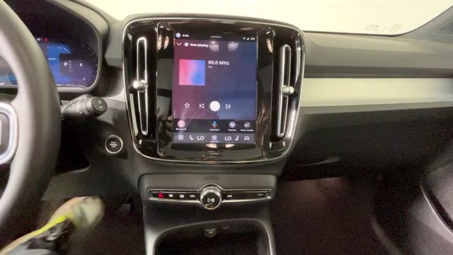 2025 Crystal White Pearl Volvo XC40 B5 Core AWD SUV