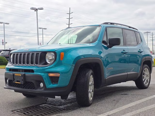 2022 Bikini Metallic Clearcoat Jeep Renegade Latitude 4X4 SUV