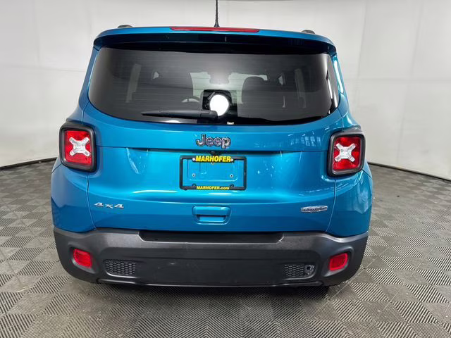 2022 Bikini Metallic Clearcoat Jeep Renegade Latitude 4X4 SUV