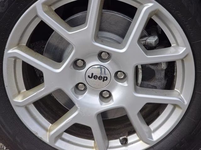 2022 Bikini Metallic Clearcoat Jeep Renegade Latitude 4X4 SUV