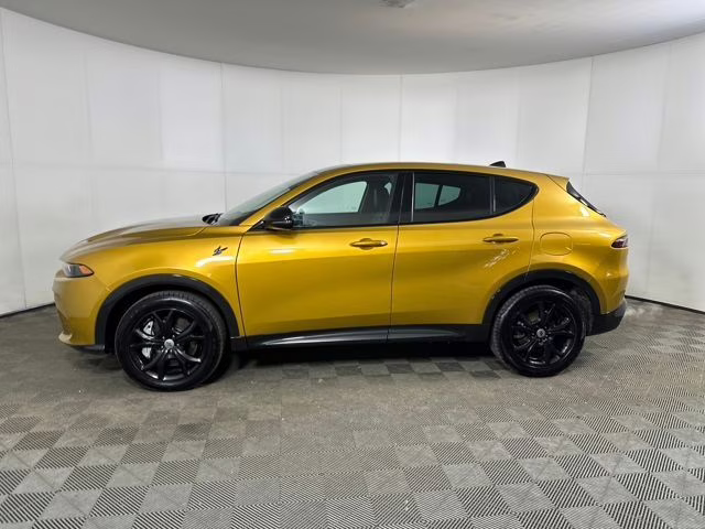 2024 Acapulco Gold Dodge Hornet R/T Plus AWD SUV