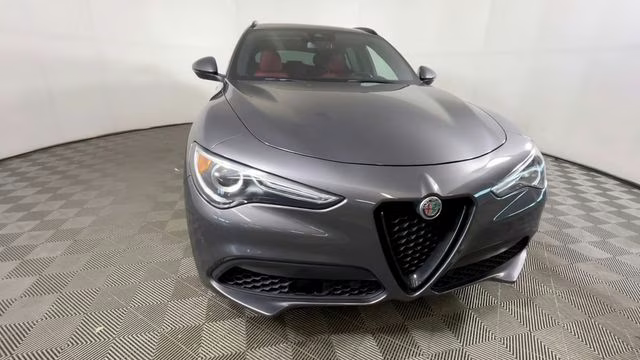 2022 Vesuvio Gray Metallic Alfa Romeo Stelvio Sprint AWD SUV