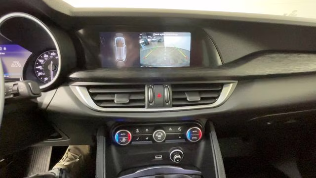 2022 Vesuvio Gray Metallic Alfa Romeo Stelvio Sprint AWD SUV